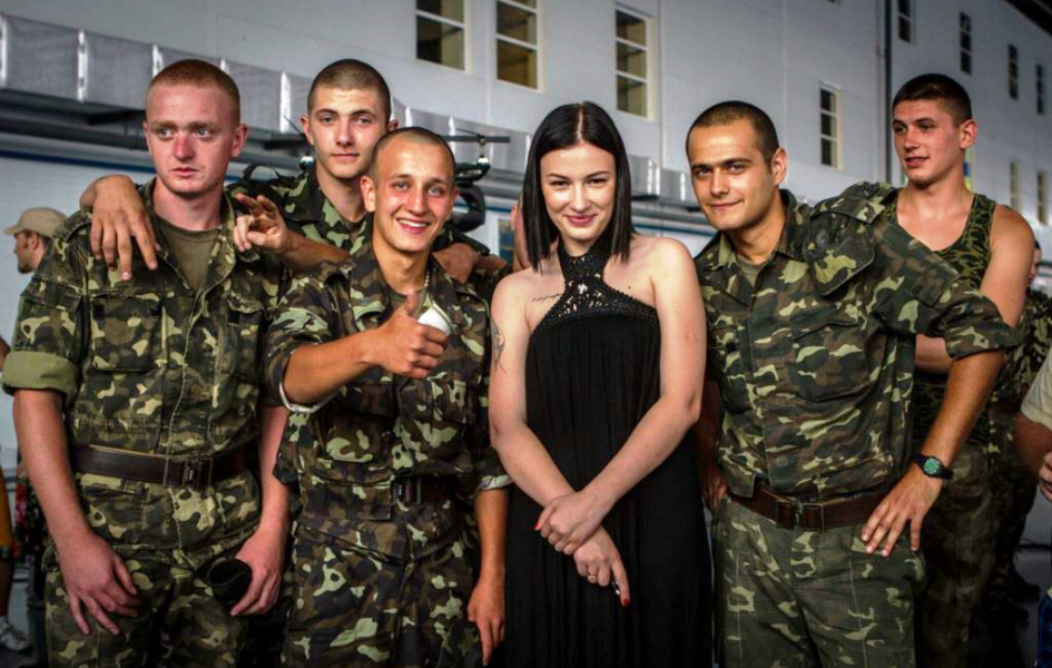Певица Анастасия Приходько отправляется в благотворительный тур